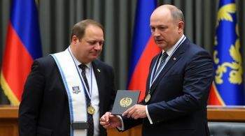 Лаврову вручили медаль Госдумы