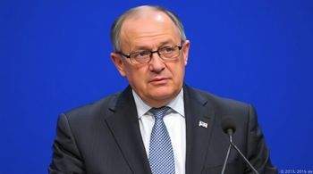 Россия не навязывает свои взгляды, подчеркнул Лавров