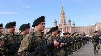 В Кремле рекомендуют воспитывать подрастающее поколение, вдохновляясь подвигами участников СВО.